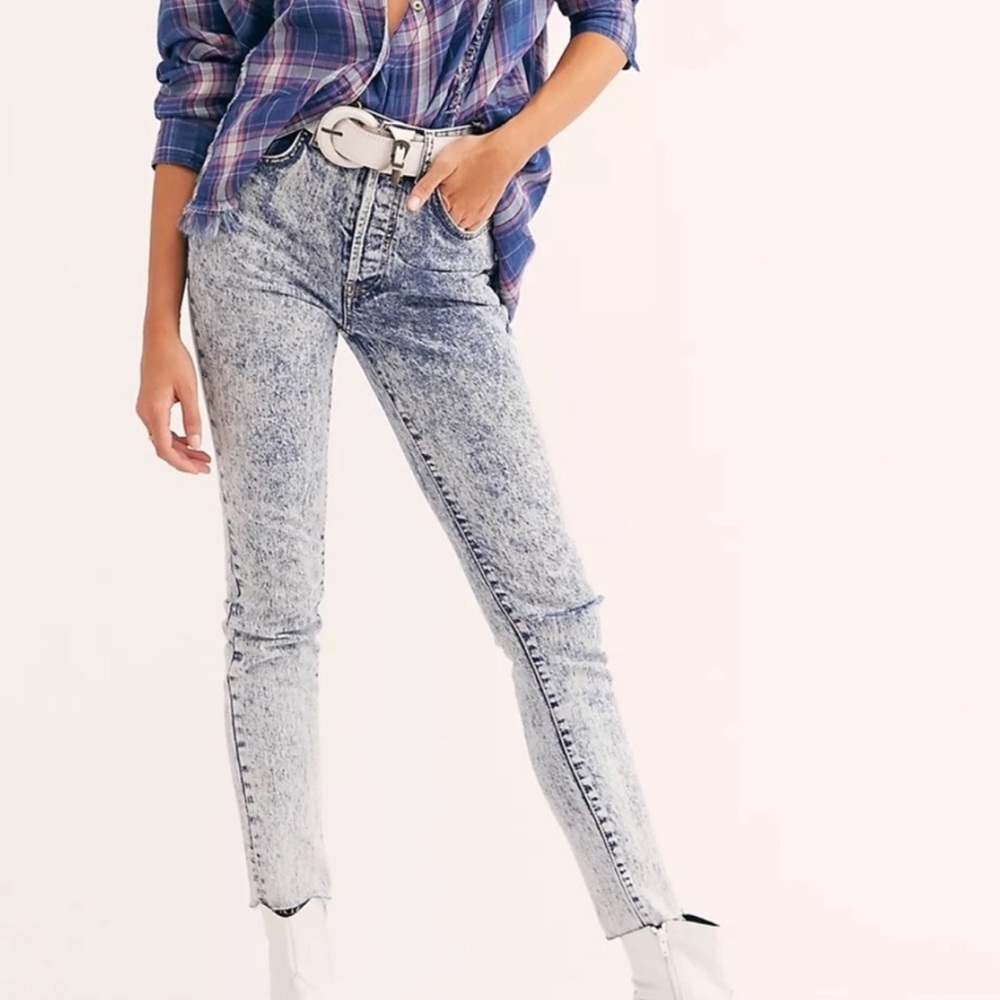 Free People We The Free Stella High Rise Skinny Acid Wash Raw Hem Jeans 29